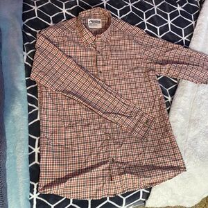 men’s Medium Mountain Khakis Button Down